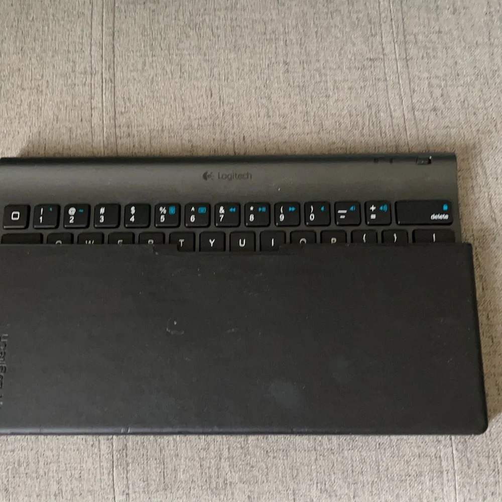 Logitech BT wireless keyboard for tablets or phones.